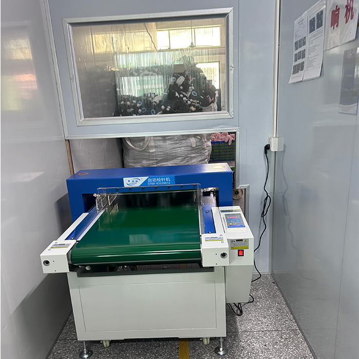 安全防線再升級 | 寮步XXX玩具廠啟用連新牌檢針機